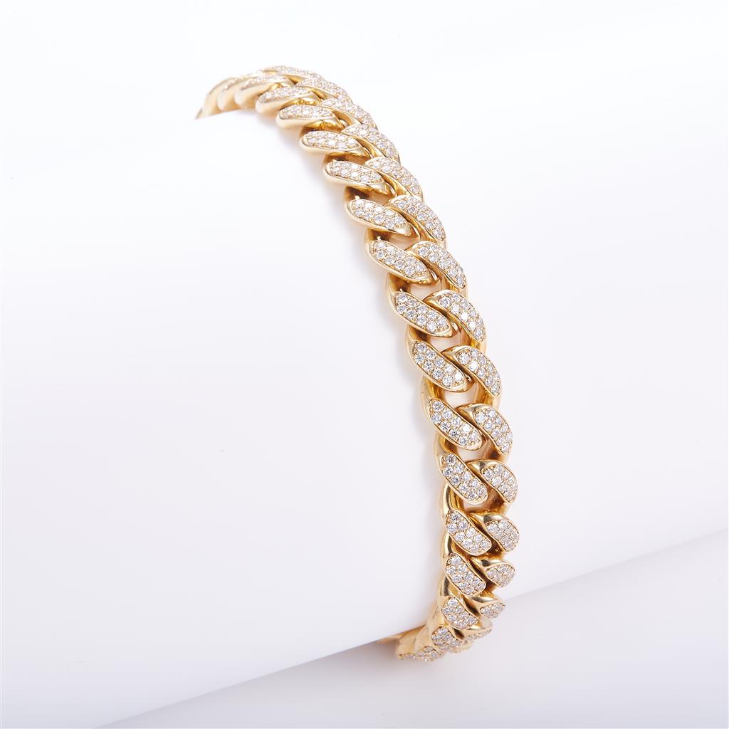 4.29 Ct. Diamond 10 Kt Gold (Yellow). Solid Cuban Link Bracelet. (Men). 8.5 in Long. 10 mm Wide